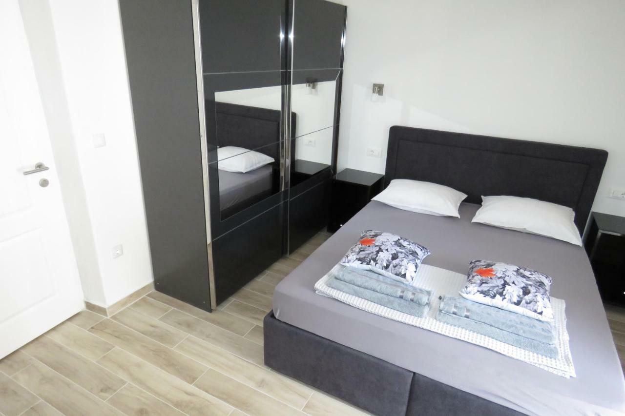 Hotel Lux Dalmatia I & R Makarska Zewnętrze zdjęcie