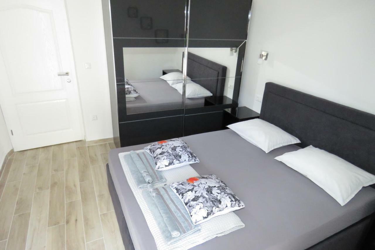 Hotel Lux Dalmatia I & R Makarska Zewnętrze zdjęcie