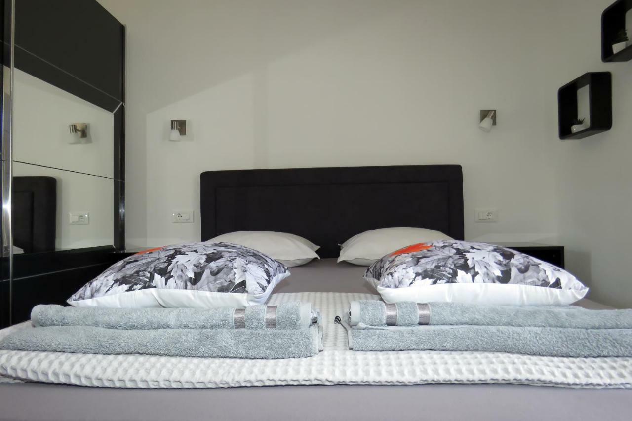 Hotel Lux Dalmatia I & R Makarska Zewnętrze zdjęcie