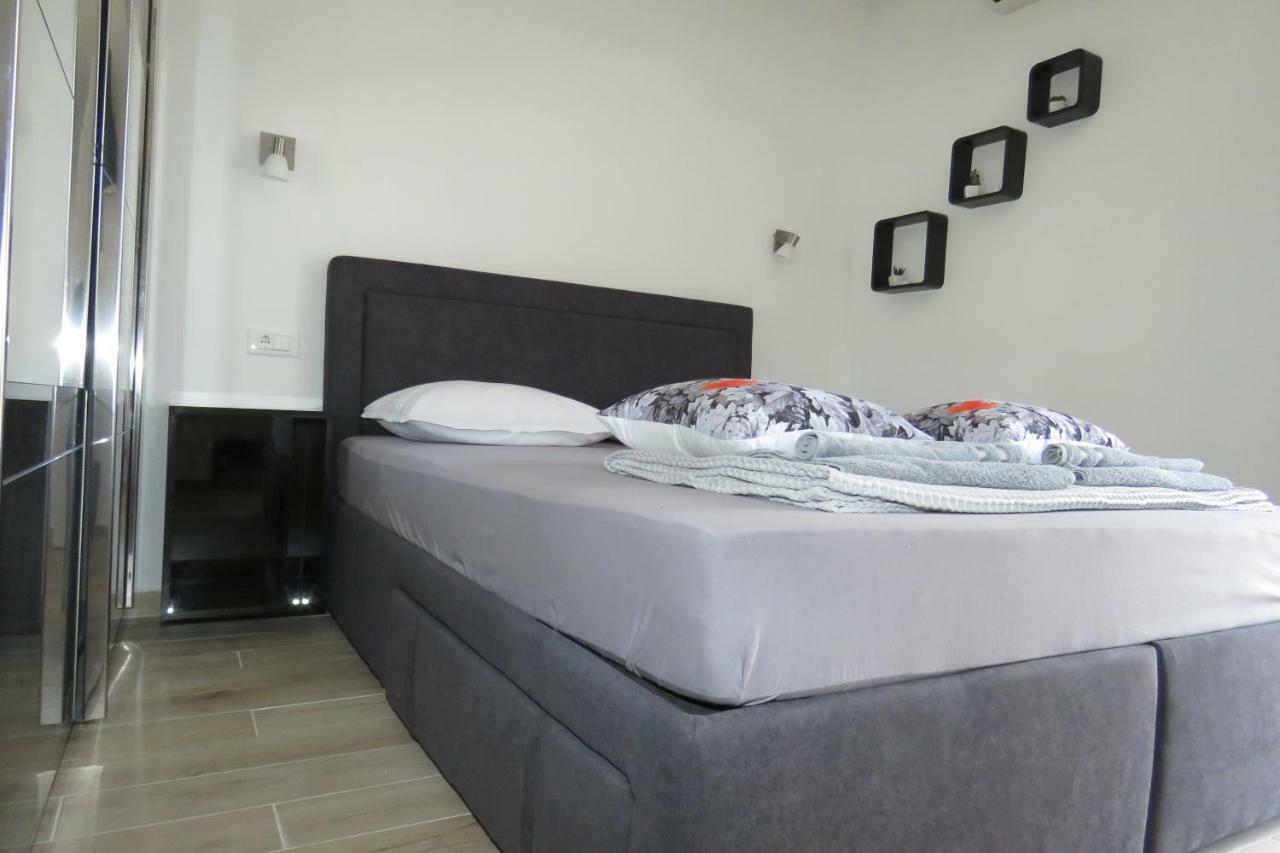 Hotel Lux Dalmatia I & R Makarska Zewnętrze zdjęcie